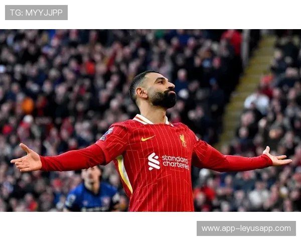 利物浦训练营：萨拉赫带头教新援射门套路