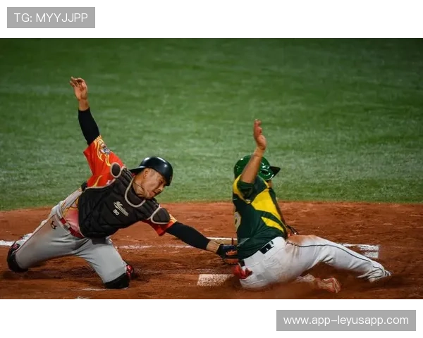 打造金牌防守!棒球防守站位与包抄的全面实战指南 打造金牌防守!棒球防守站位与包抄的全面实战指南