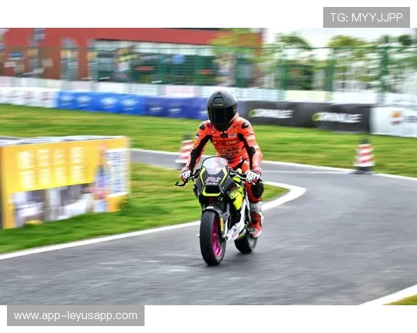 赛车队完成设备升级测试，新赛季准备工作推进顺利